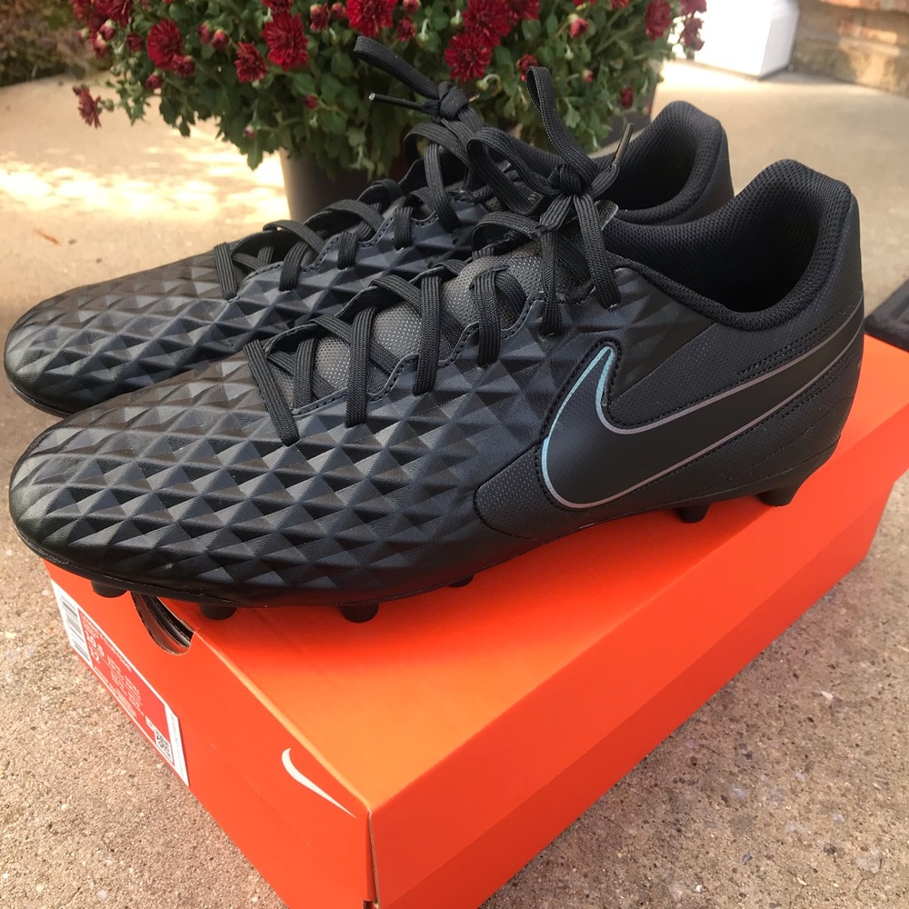 Nike Tiempo Men’s Soccer Cleats 10.5
